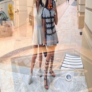 I have just worn once and dont think it suota my body well. Chanel, US 10